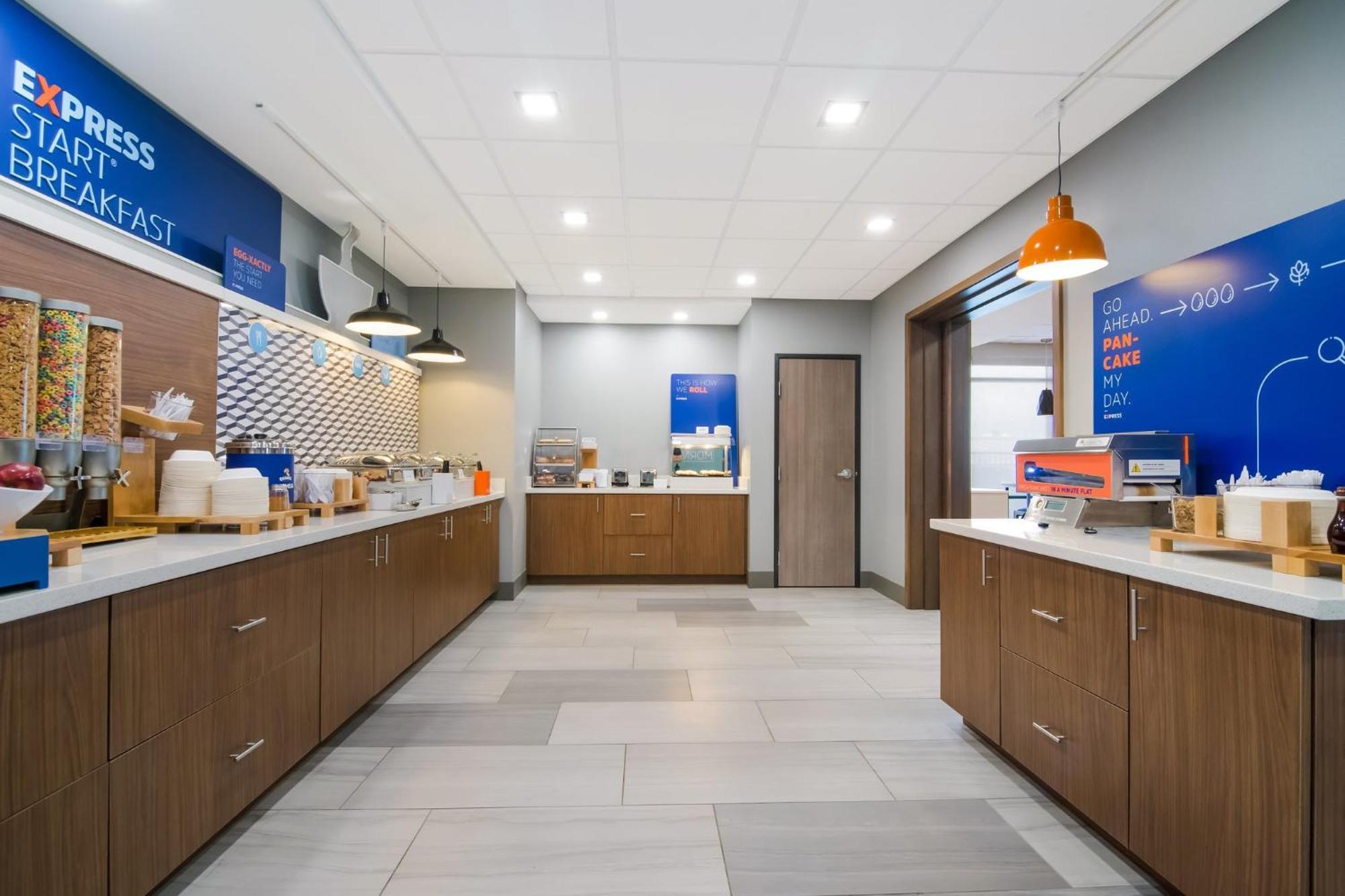 Holiday Inn Express & Suites - Springdale - Fayetteville Area Екстер'єр фото